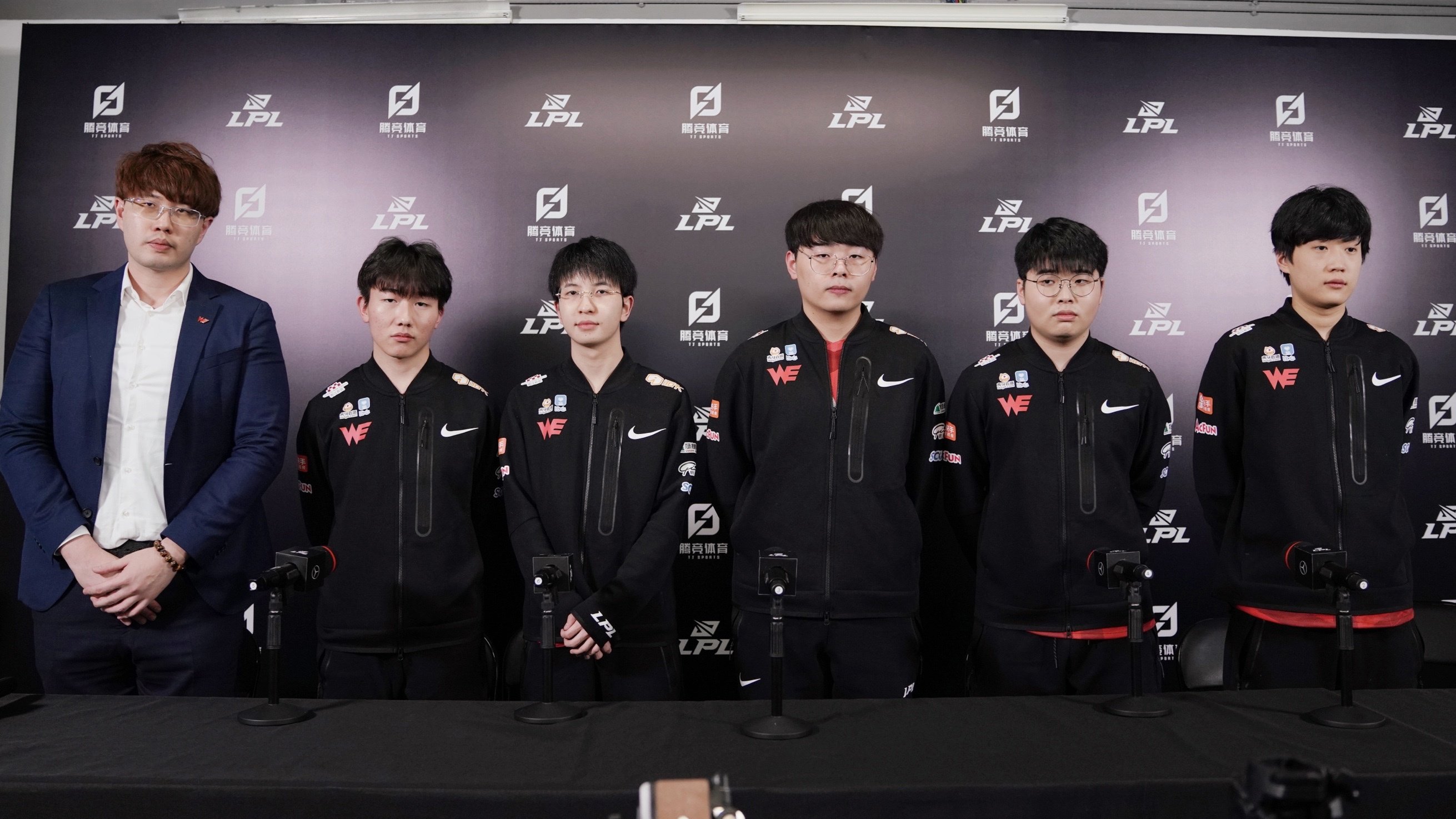 九游体育官方入口-英雄联盟选手刷新世界纪录，震撼全场