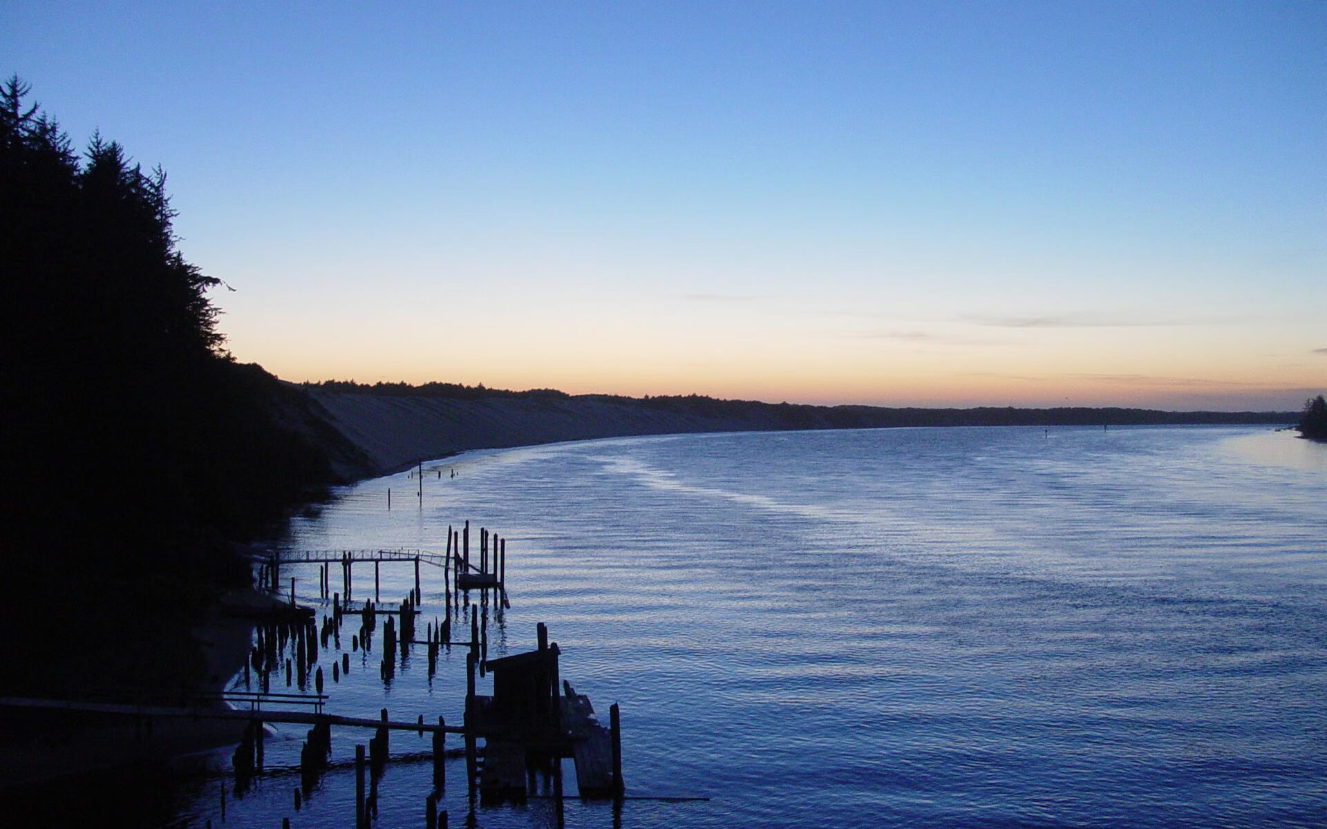 九游娱乐网页-安哥拉风暴席卷塞纳河，当草根铁血正面击溃精英神话