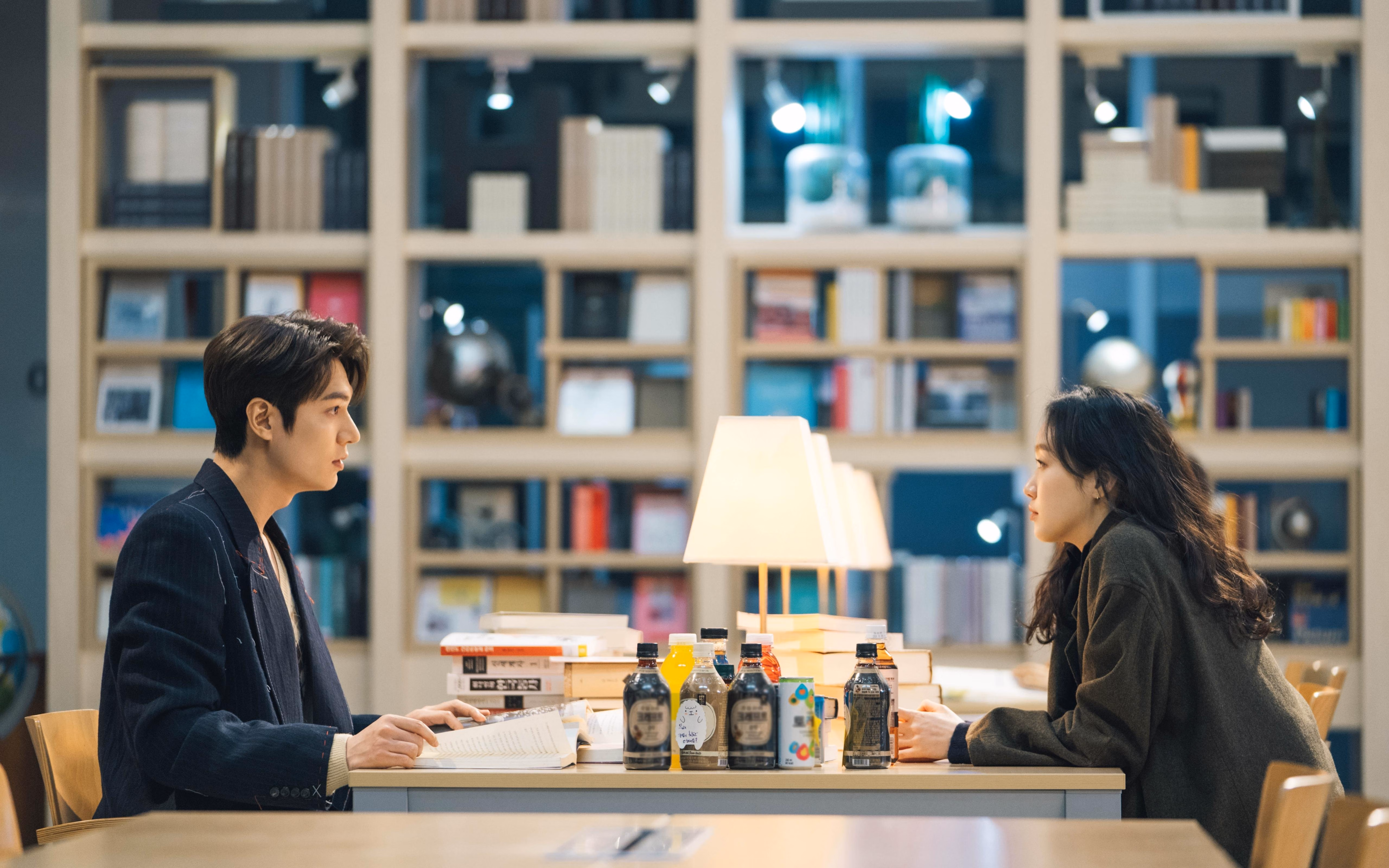 九游体育平台-狐影纵横，欧冠半决赛之夜的主宰者