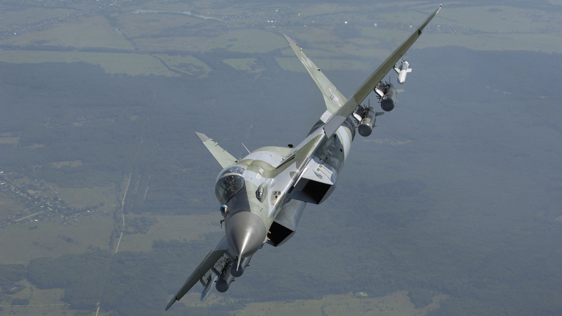 九游娱乐网站-铁闸轰鸣,杰伦·格林如何用防守引领快船对上海队的摧枯拉朽